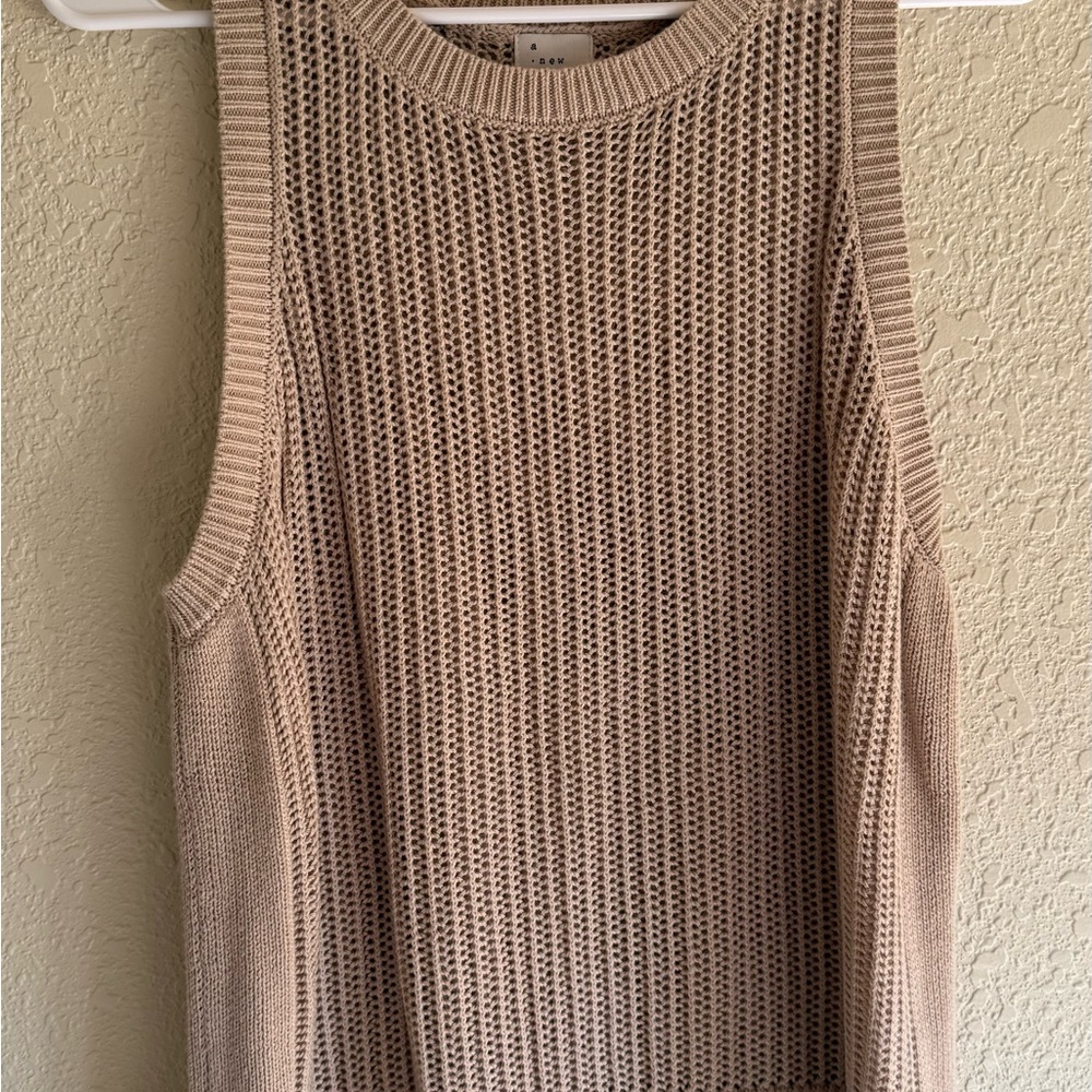Sleeveless Knit Top in Beige